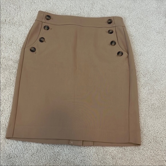 LOFT Dresses & Skirts - LOFT tan pencil skirt at the knee tortoiseshell buttons